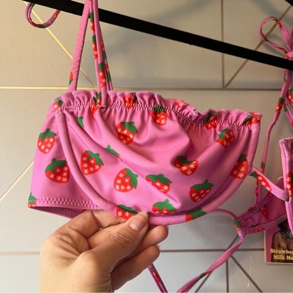 NWT Strawberry Milk Mob Fragola Bikini Top XXL Bottoms L - Picture 4 of 14